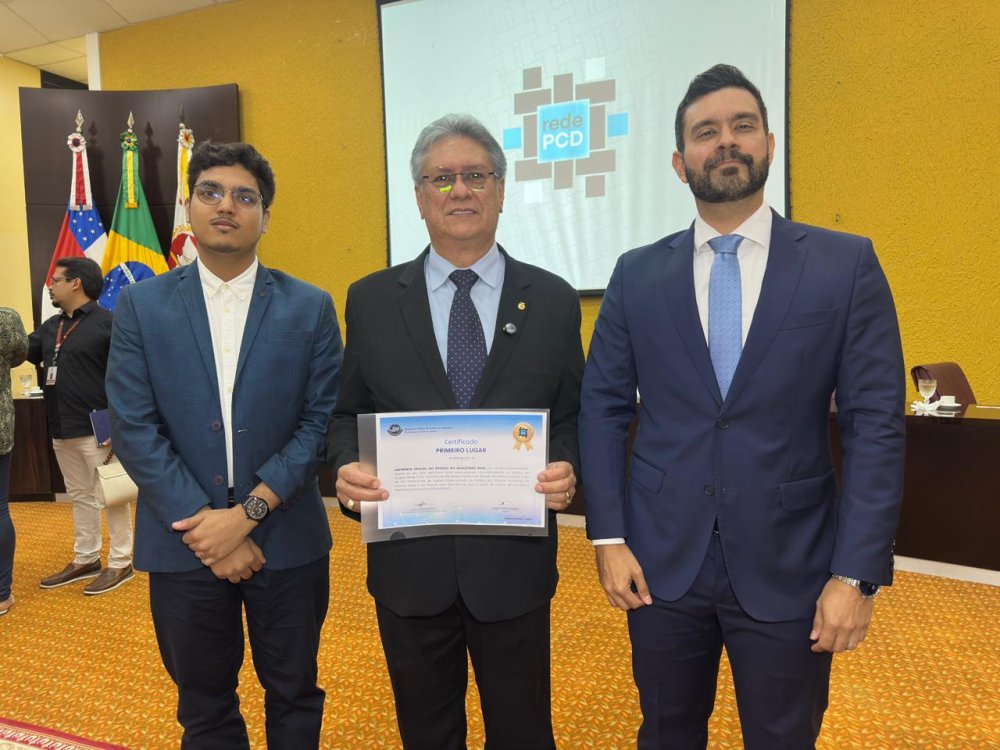 Colaborador VItor Gabriel, Diretor Presidente João Ribeiro e Promotor de Justiça Vitor Moreira